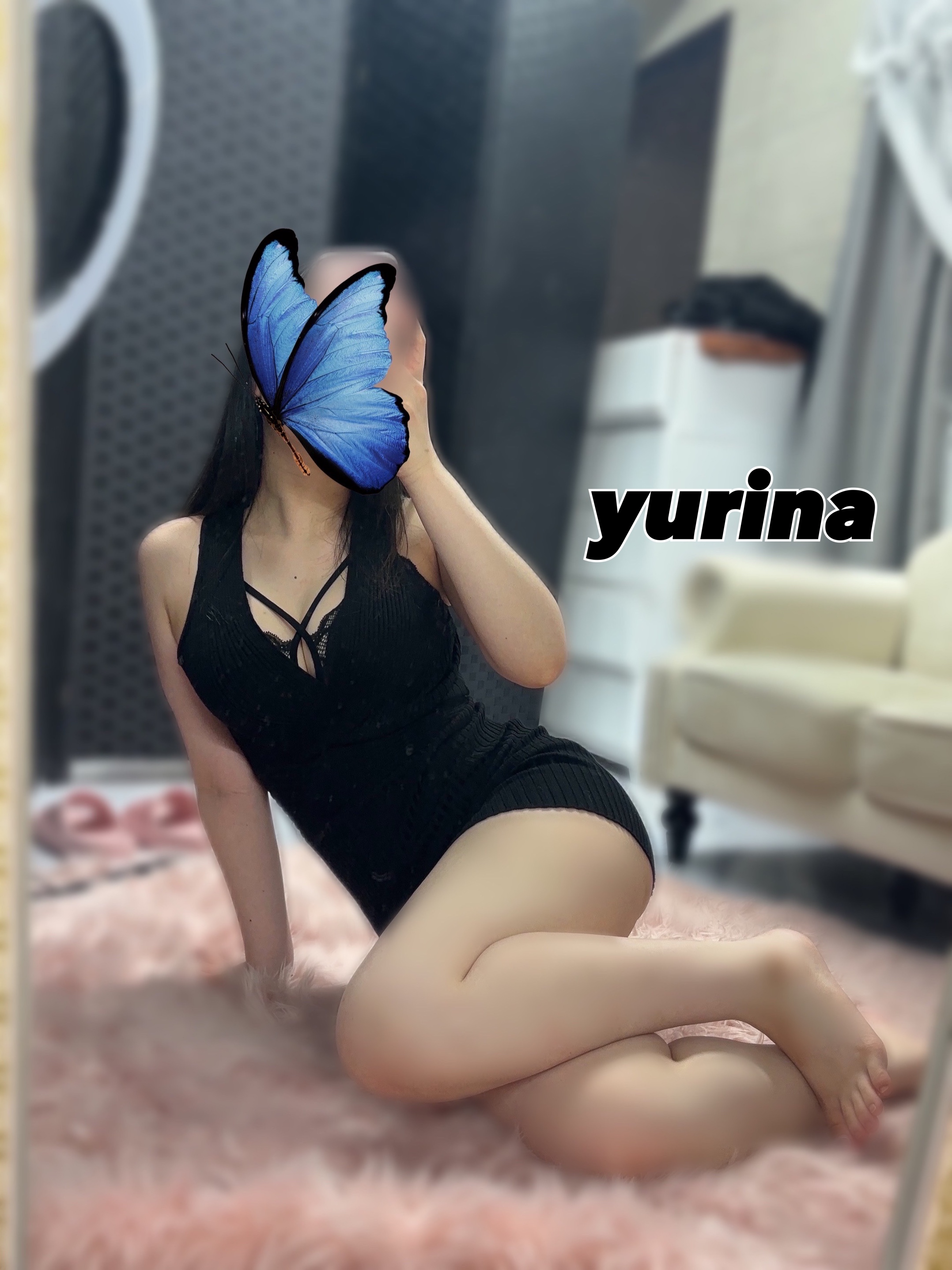 ゆりな