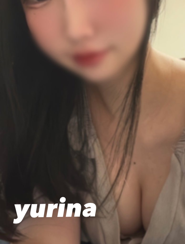 ゆりな